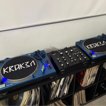Load image into Gallery viewer, Slip Mats Logo -Black
